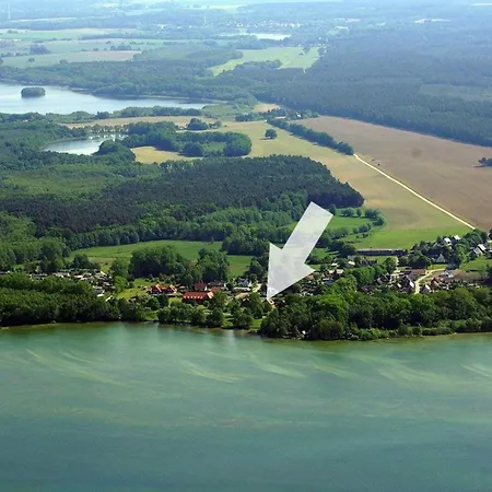 Seegang Mit Eingezaeuntem Grundstueck Flessenow