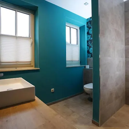 Appartement Seegang Mit Eingezaeuntem Grundstueck Flessenow